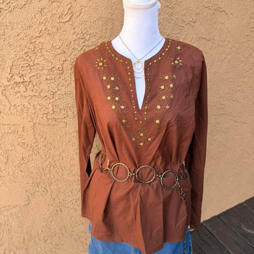 Liz Lange brown embroidered celestial blouse with gold accents